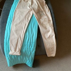 Venti pants. Italian based company